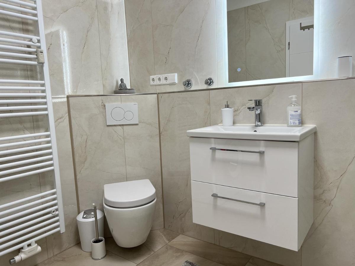 Luxus City Apartment บาเดน-บาเดน ภายนอก รูปภาพ